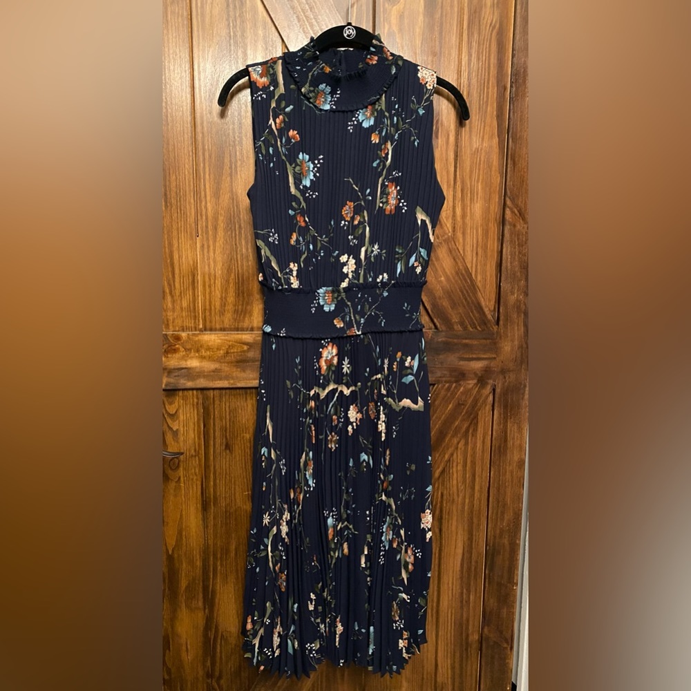 Nanette Lepore Pleated Floral dress- Size 6